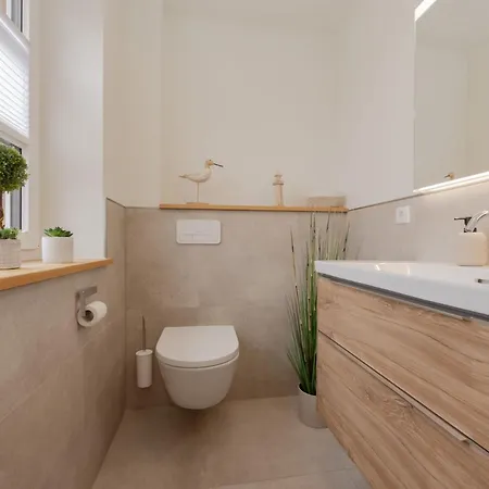 Schlossallee Ruegen - 29 Vakantiehuis *